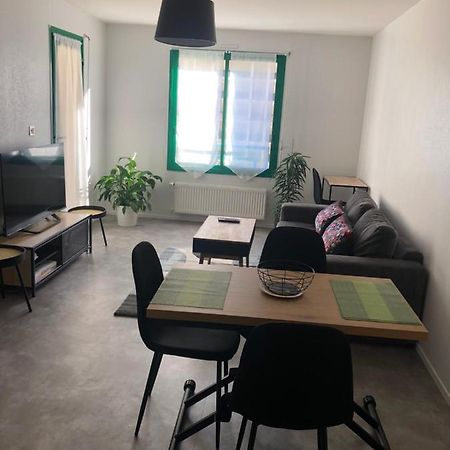 Superbe Appartement En Plein Centre Ville. La Roche-sur-Yon Exterior foto