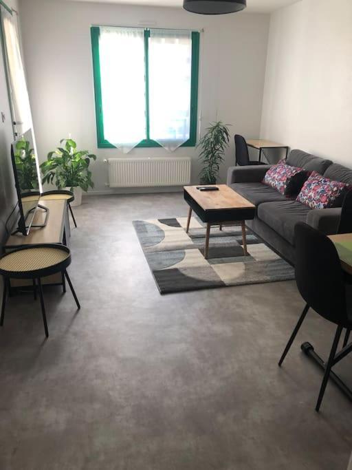 Superbe Appartement En Plein Centre Ville. La Roche-sur-Yon Exterior foto