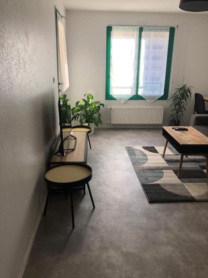 Superbe Appartement En Plein Centre Ville. La Roche-sur-Yon Exterior foto